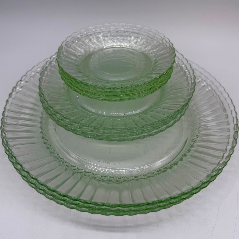 Fortecrisa Mexico Green Glass Plates Set 10pc Ribbed Scalloped Vintage Used